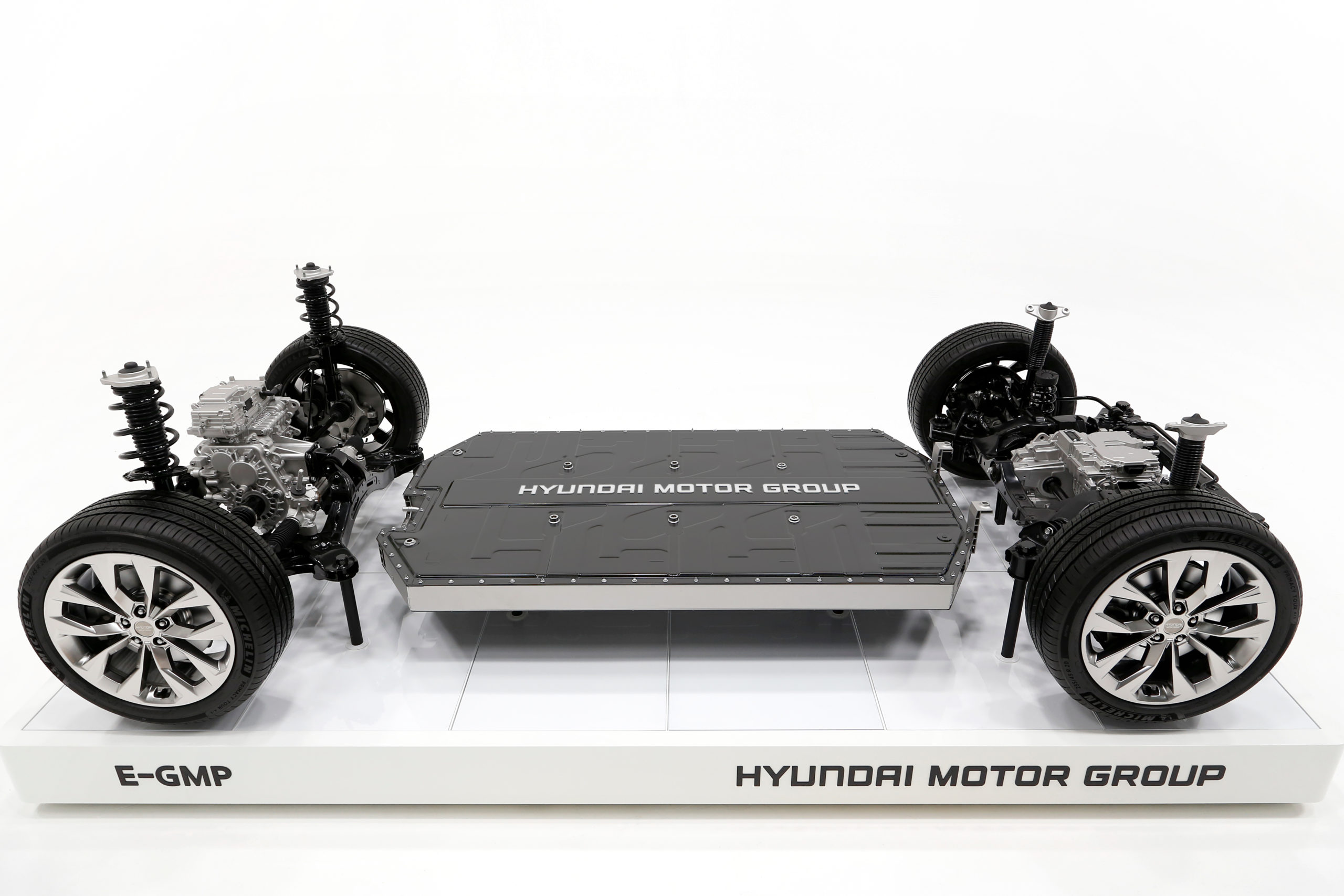 Hyundai, Michelin extend partnership for EV tire development