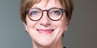 “Naysayers”, “wading through treacle” & policy voids dog Britain’s booming green sector, REA finds