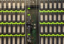 Iceotope study with Meta reveals efficiency of precision immersion liquid cooling for high-density storage drives