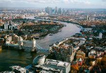 Watt -erloo sunset: ambitious electricity project to speed decarbonisation of River Thames