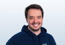 gridX makes G100-compliant energy management gateway available for households and charging parks in the UK