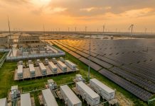 From cost to profit: integrating battery storage with site operations for cost reduction and revenue