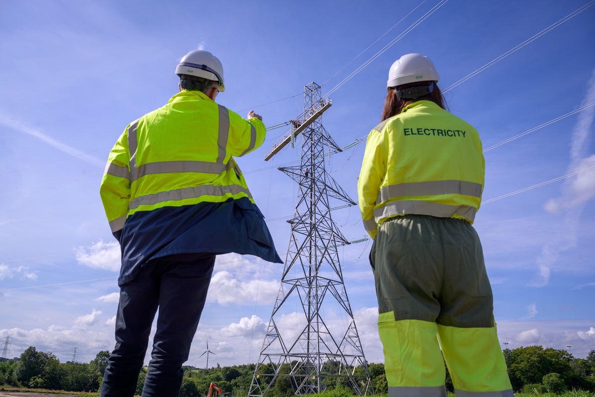 SY_Pylon engineers_Lanarkshire