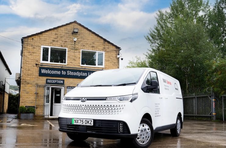 Electric Maxus vans added to truck dealer fleet